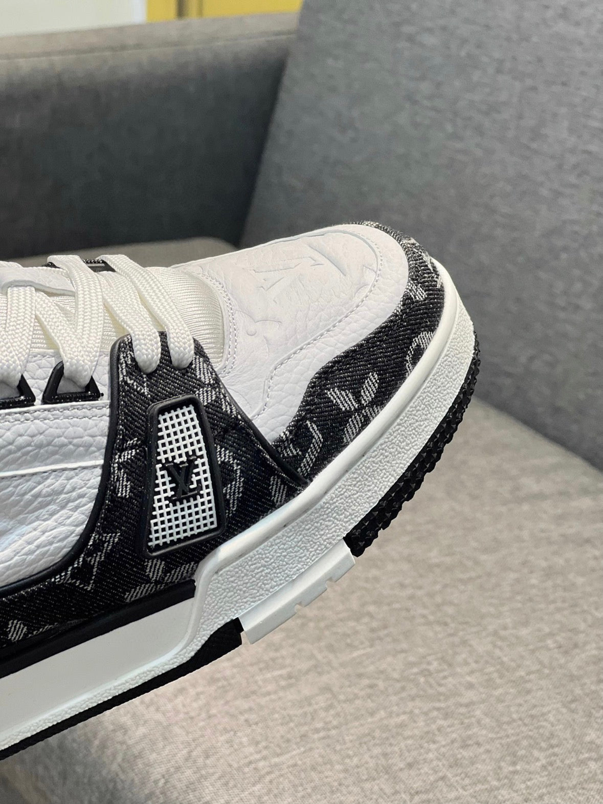 LV Trainer