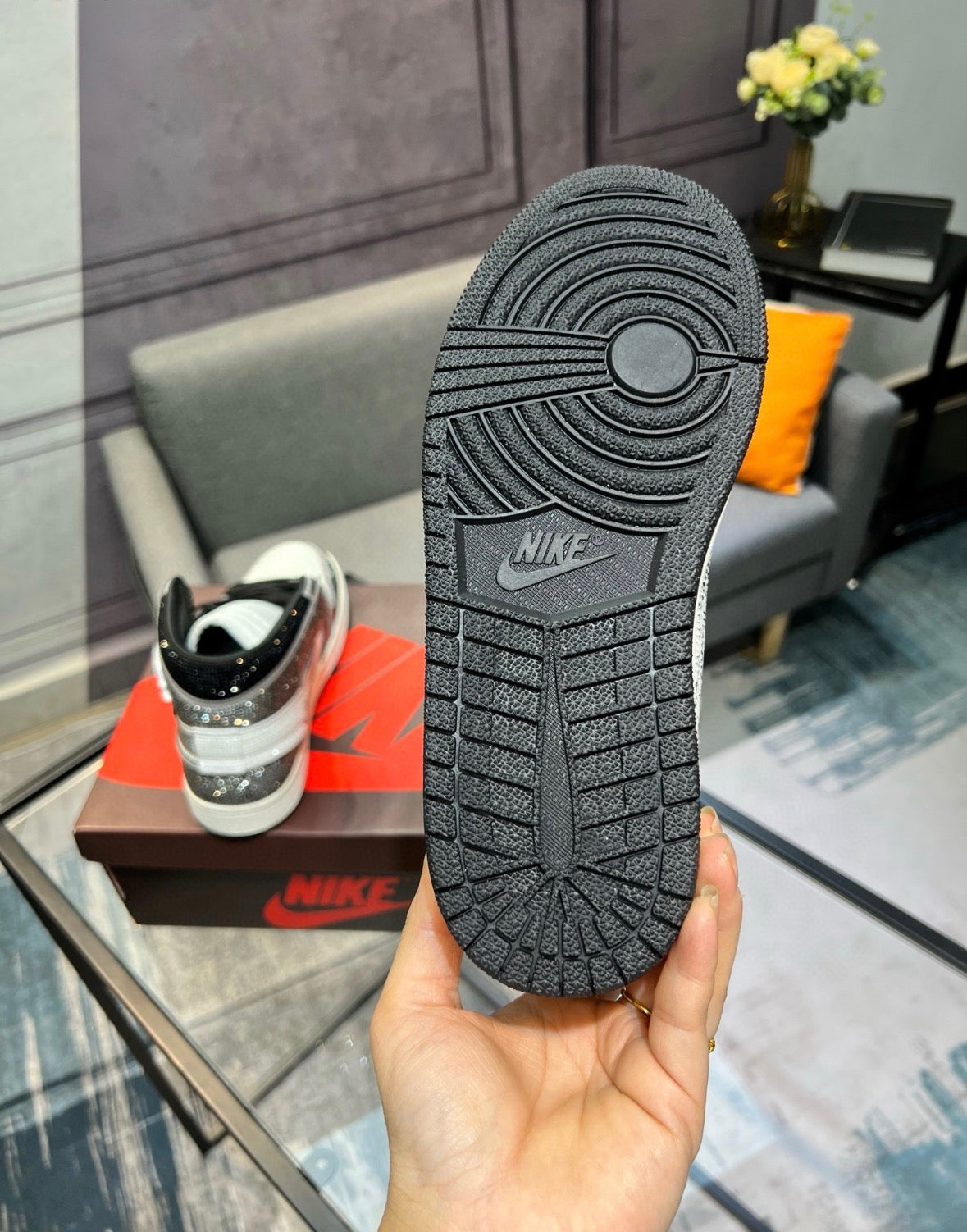 Off White x Air Jordan 1 Retro High (Custom Swarovski crystal)